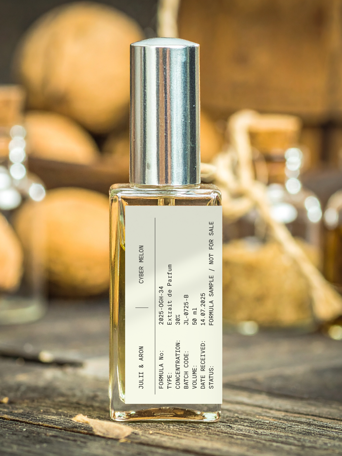 Julii & Aron Unisex-Parfum Probe Nr. 2535 "Entwicklung des Autors Julii & Aron CYBER MELON – handgefertigt in Deutschland, luxuriöser Nischenduft mit hochwertigen Inhaltsstoffen